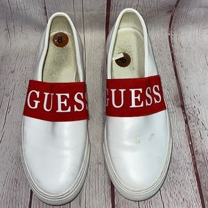 Woman’s Guess Tennis Shoes